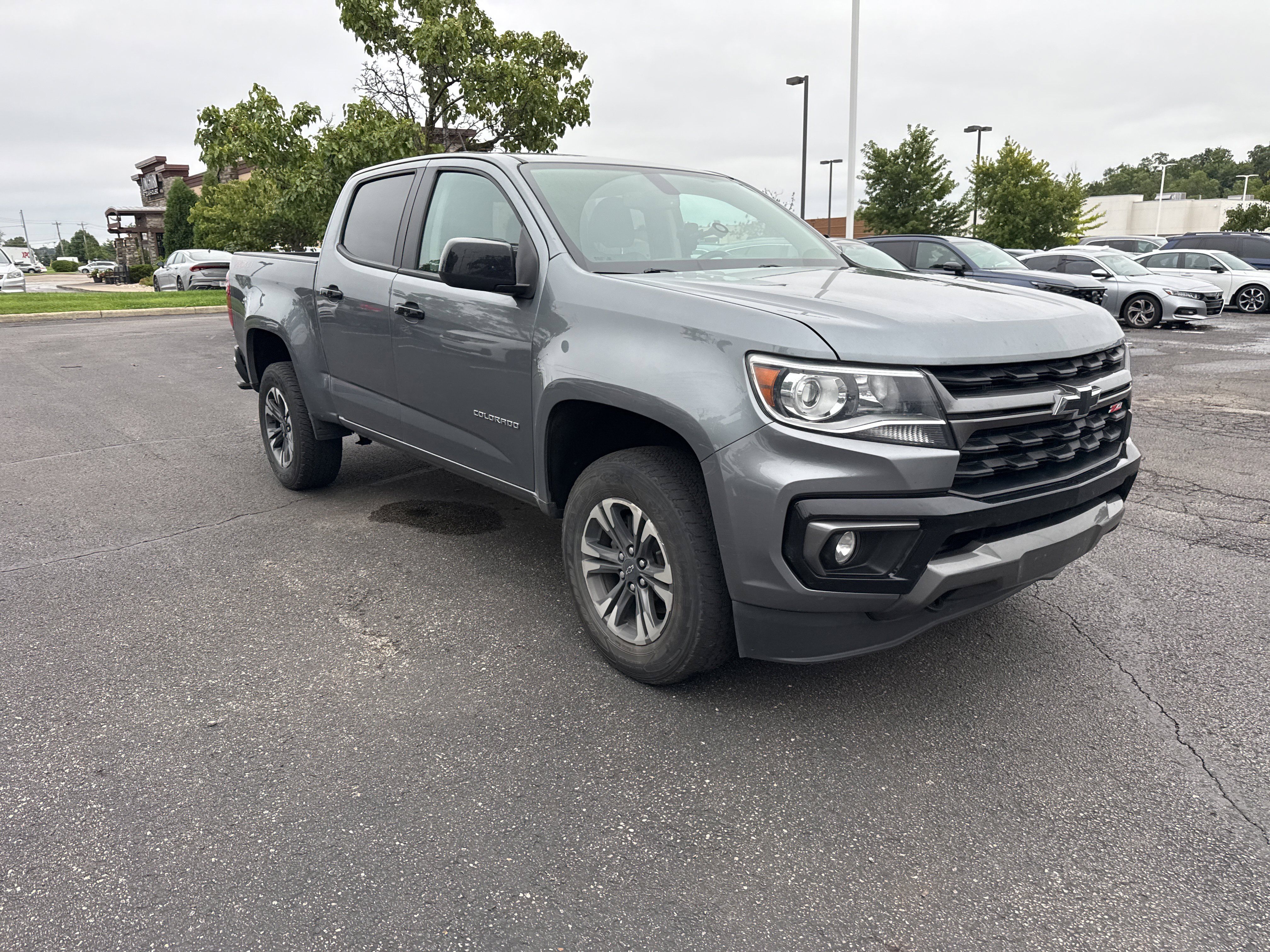 Used 2022 Chevrolet Colorado Z71 AWD/4WD image 19