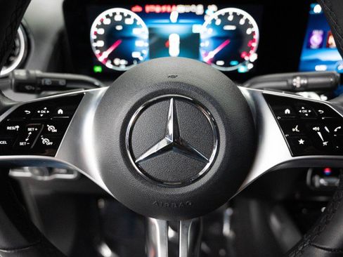 Certified 2026 Mercedes-Benz GLB 250 image 23