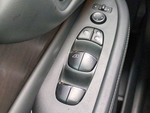 Used 2020 Nissan Murano Platinum w/ Cargo Package image 26