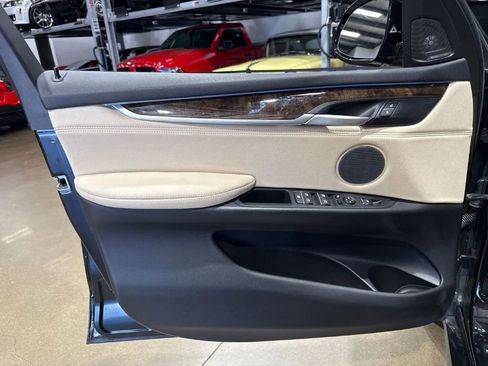 Used 2017 BMW X5 xDrive40e image 25