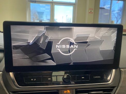 Used 2024 Nissan Altima 2.5 SV w/ SV Premium Package image 22