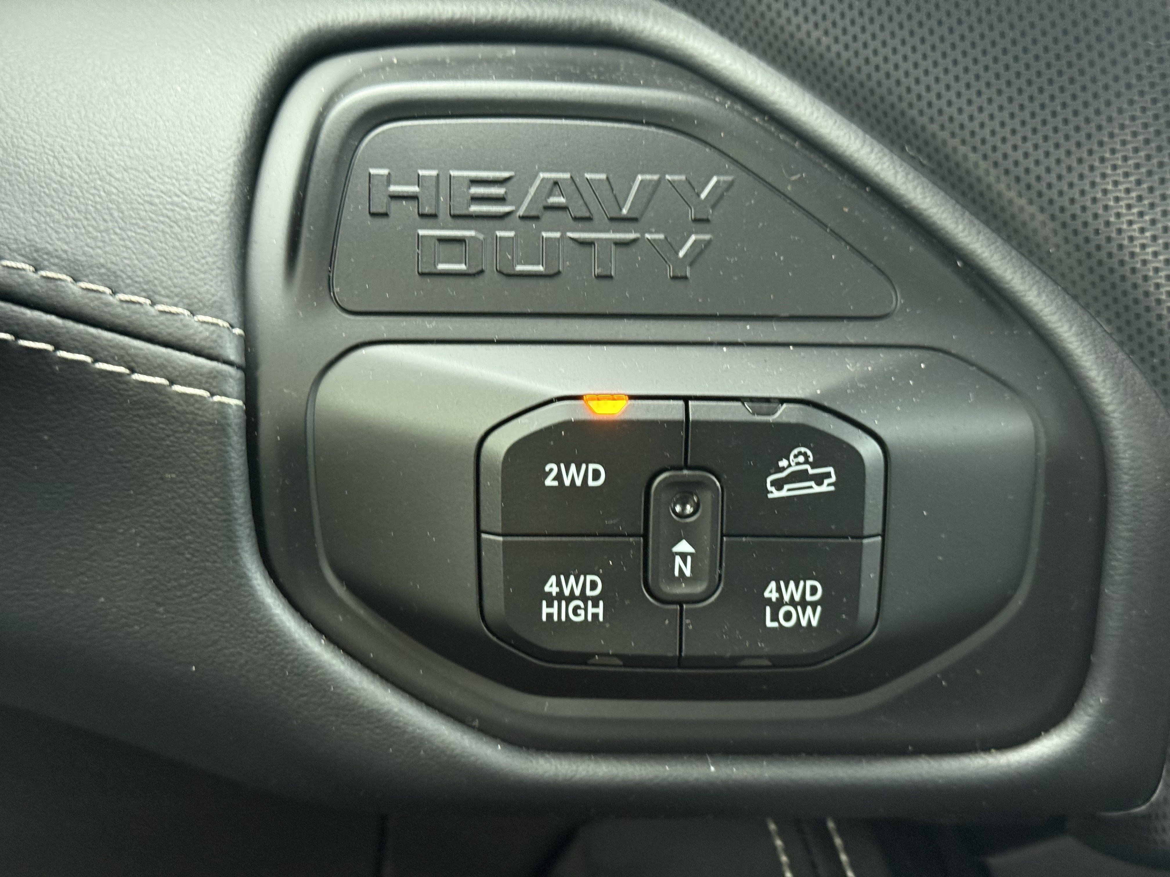 Used 2026 RAM 2500 Limited AWD/4WD image 26