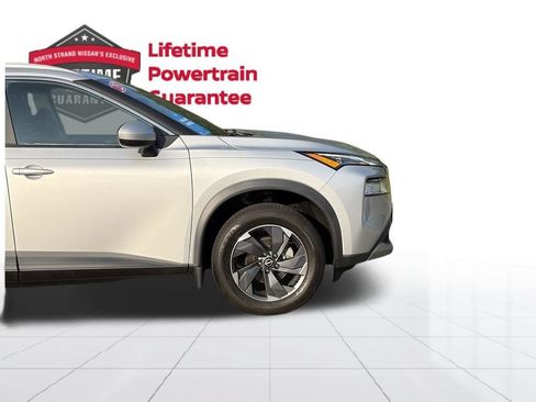 Certified 2023 Nissan Rogue SV w/ SV Premium B Package AWD/4WD image 8