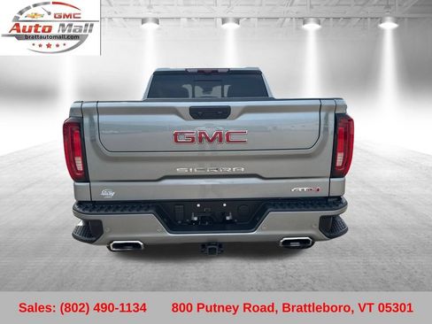 Used 2024 GMC Sierra 1500 AT4 w/ Technology Package AWD/4WD image 5