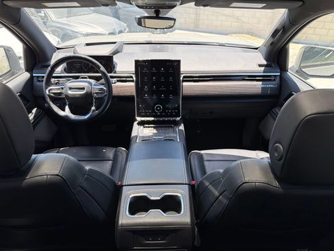Used 2025 GMC Sierra EV Denali AWD/4WD image 6