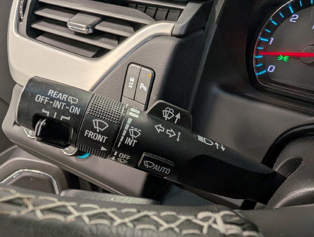 Used 2018 GMC Yukon XL SLE w/ Convenience Package AWD/4WD image 22