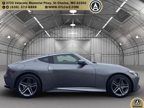 Used 2024 Nissan Z Sport w/ Floor Mat Package image 2
