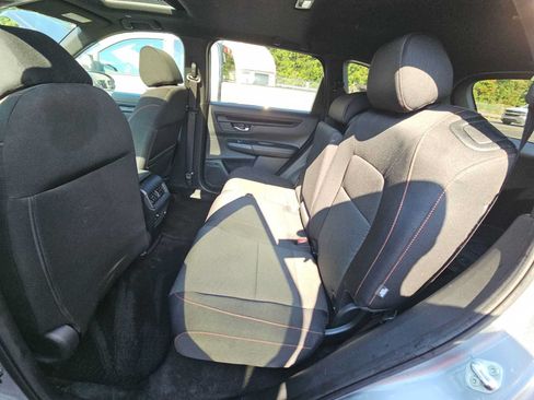 Used 2025 Honda CR-V Sport image 8