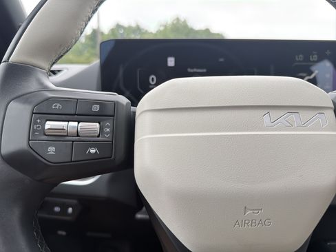 Used 2025 Kia K4 GT-Line w/ GT-Line Sunroof Package FWD image 9