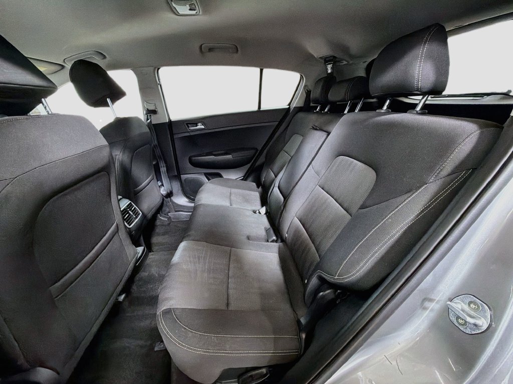 Used 2020 Kia Sportage LX FWD image 23