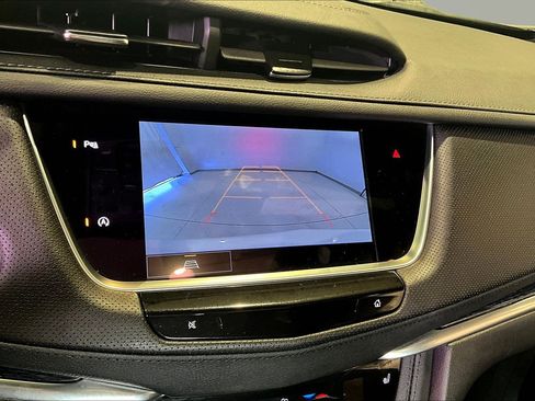Used 2024 Cadillac XT5 Premium Luxury FWD image 15