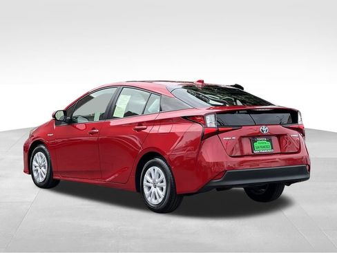 Certified 2022 Toyota Prius LE FWD image 3