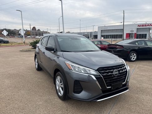 Certified 2024 Nissan Kicks S image 1