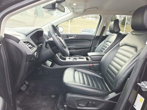 Used 2023 Ford Edge SEL image 11