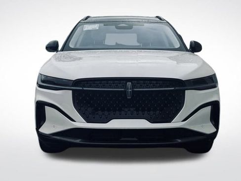 New 2026 Lincoln Nautilus Reserve w/ Jet Appearance Package image 2