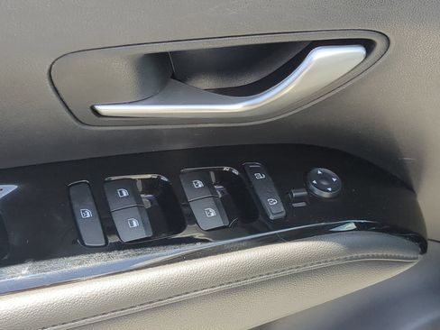 Used 2024 Hyundai Tucson Limited FWD image 15