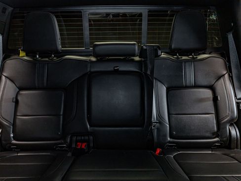 Used 2022 Chevrolet Silverado 2500 High Country w/ Technology Package image 24