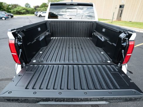 New 2025 Toyota Tacoma SR5 image 37