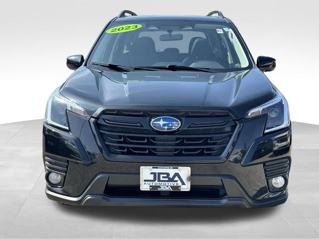 Used 2023 Subaru Forester Premium AWD/4WD image 23