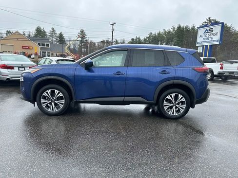 Used 2021 Nissan Rogue SV w/ Premium Package AWD/4WD image 2