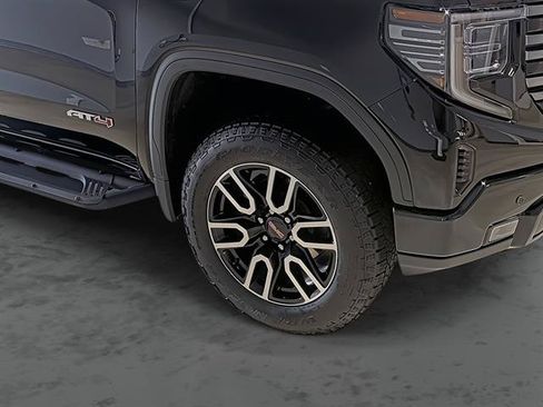 Used 2026 GMC Sierra 1500 AT4 w/ AT4 Premium Package AWD/4WD image 15