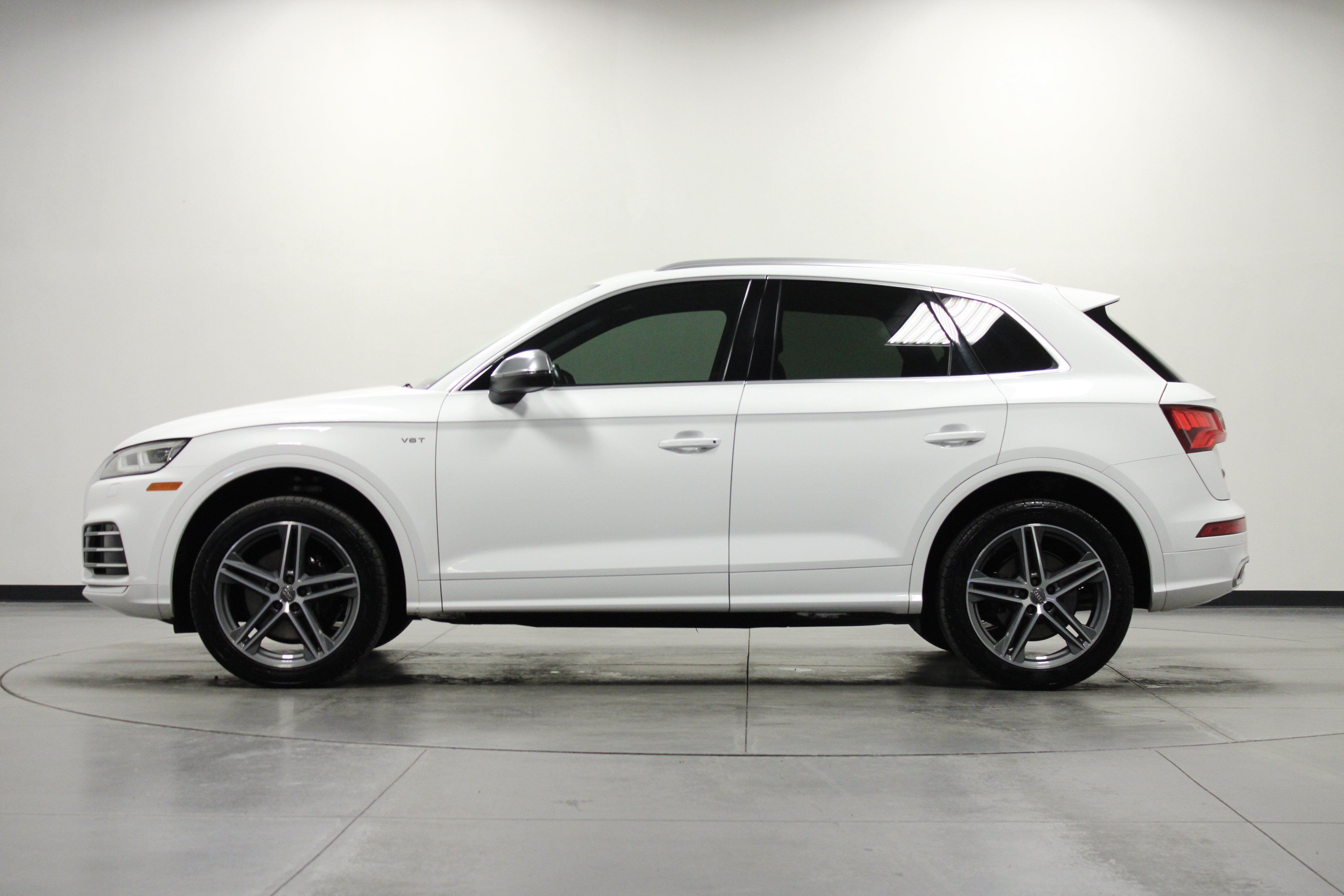 Used 2018 Audi SQ5 Premium Plus AWD/4WD image 7