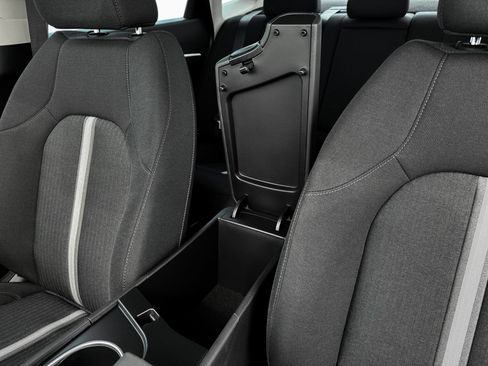 Certified 2025 Hyundai Sonata SEL image 18