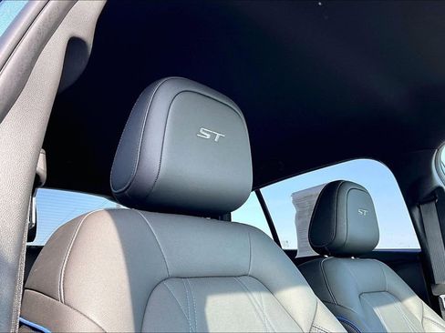 Used 2024 Buick Envista Sport Touring w/ Advanced Safety Package image 22