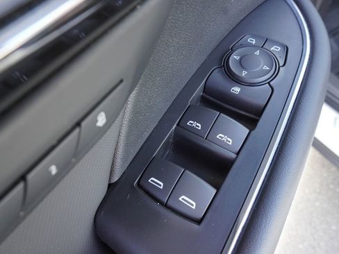 Certified 2025 Buick Envision Preferred image 15