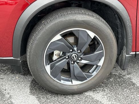 Certified 2026 Nissan Rogue SV AWD/4WD image 7
