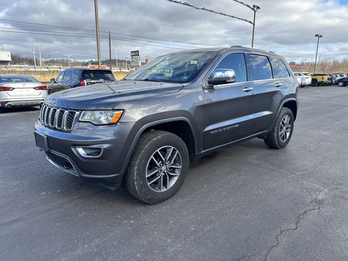 Used 2018 Jeep Grand Cherokee Limited image 8