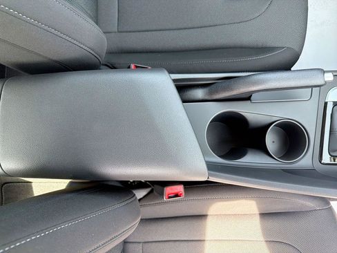 New 2026 Hyundai Elantra SE FWD image 30