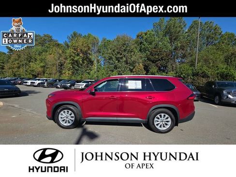 Used 2024 Toyota Grand Highlander XLE image 19