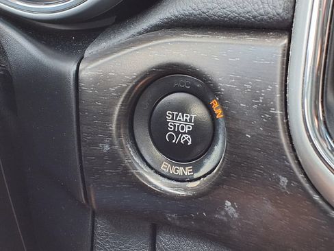 Used 2015 Jeep Grand Cherokee Altitude RWD image 15