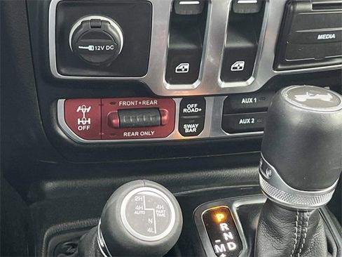 Used 2024 Jeep Wrangler Rubicon image 27