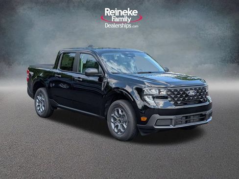 New 2026 Ford Maverick XLT w/ Equipment Group 301A AWD/4WD image 3