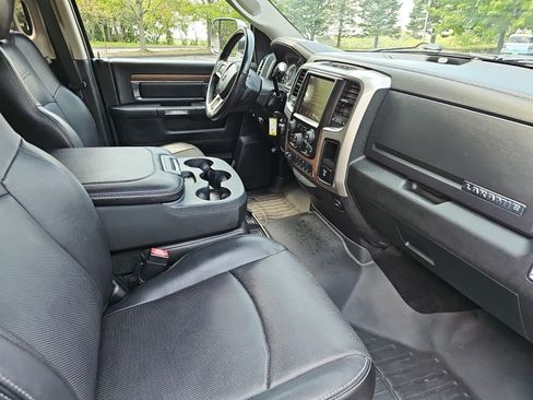 Used 2015 RAM 2500 Laramie AWD/4WD image 10