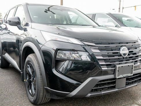 New 2026 Nissan Rogue SV w/ Cold Weather Package AWD/4WD image 3