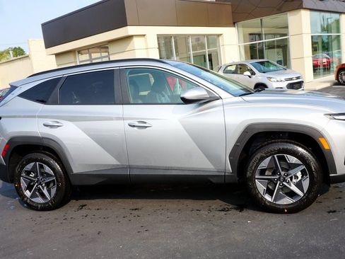 Used 2026 Hyundai Tucson SEL Plus AWD/4WD image 4