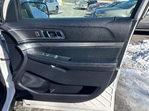 Used 2019 Ford Explorer XLT w/ Equipment Group 202A image 36