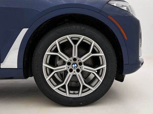Used 2020 BMW X7 xDrive40i w/ Premium Package AWD/4WD image 31