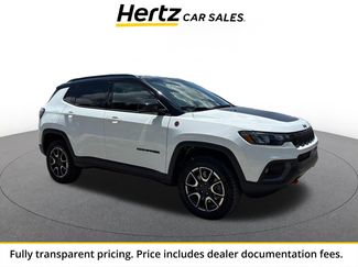 Used 2025 Jeep Compass Trailhawk AWD/4WD video 1