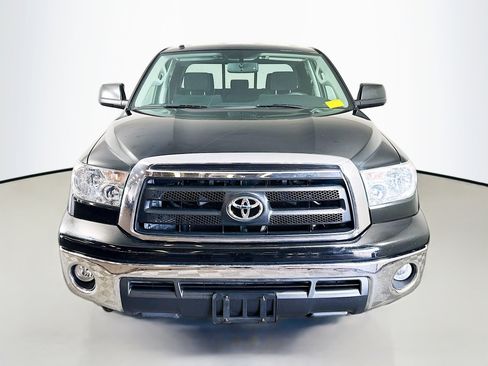 Used 2010 Toyota Tundra 4x4 Double Cab image 2