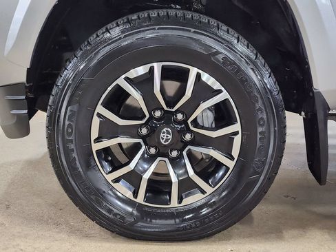 Used 2023 Toyota Tacoma TRD Sport w/ Technology Package RWD image 28