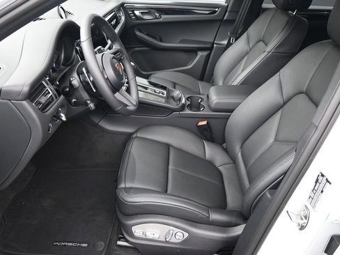 New 2026 Porsche Macan AWD/4WD image 6