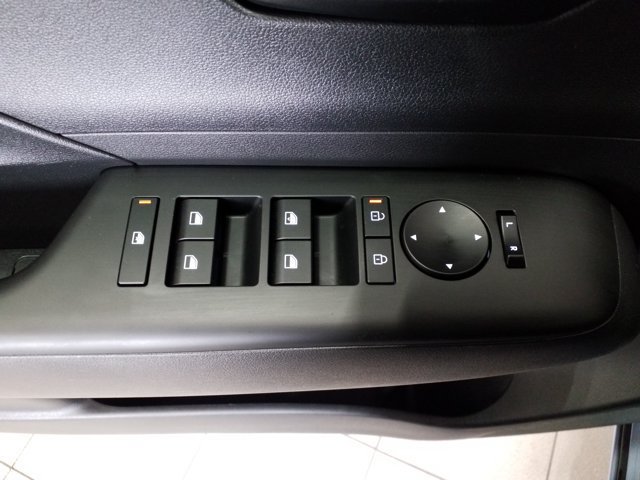 Used 2024 Hyundai Kona SEL FWD image 12