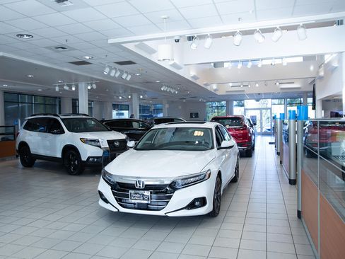 Used 2015 Honda Odyssey EX-L image 3