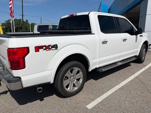 Used 2019 Ford F150 Lariat w/ Equipment Group 502A Luxury AWD/4WD image 4