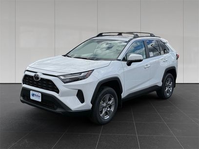 New 2025 Toyota RAV4 XLE w/ Convenience Package