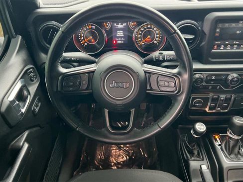 Used 2022 Jeep Wrangler Unlimited Sport image 14